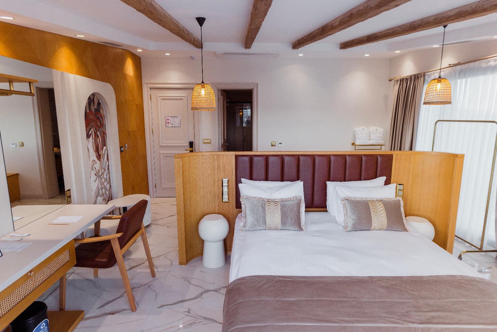 Deluxe Oda Balkonlu, Şömineli ve Jakuzili