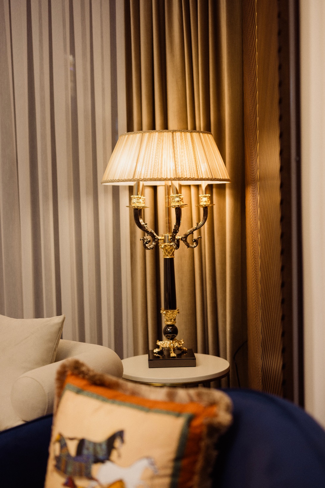 King Suite - Jakuzili, Şömineli